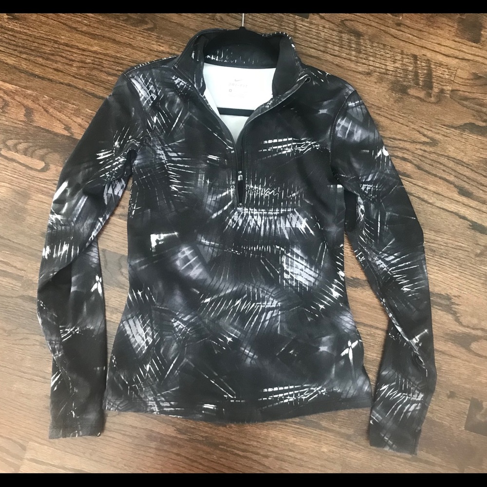 Nike pullover